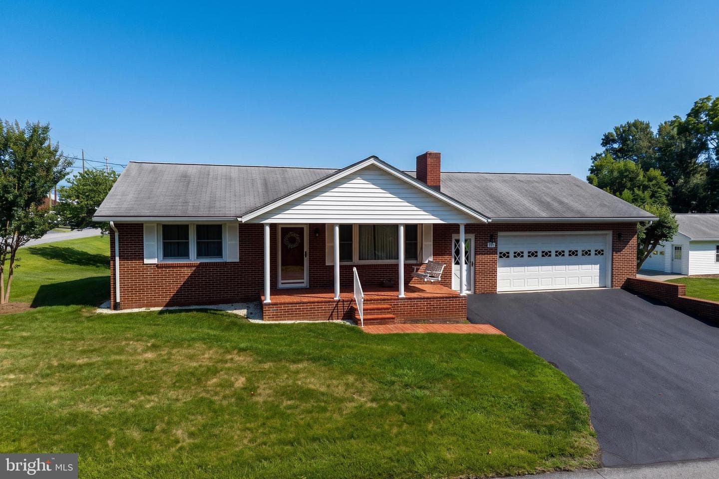 201 First Street, Luray