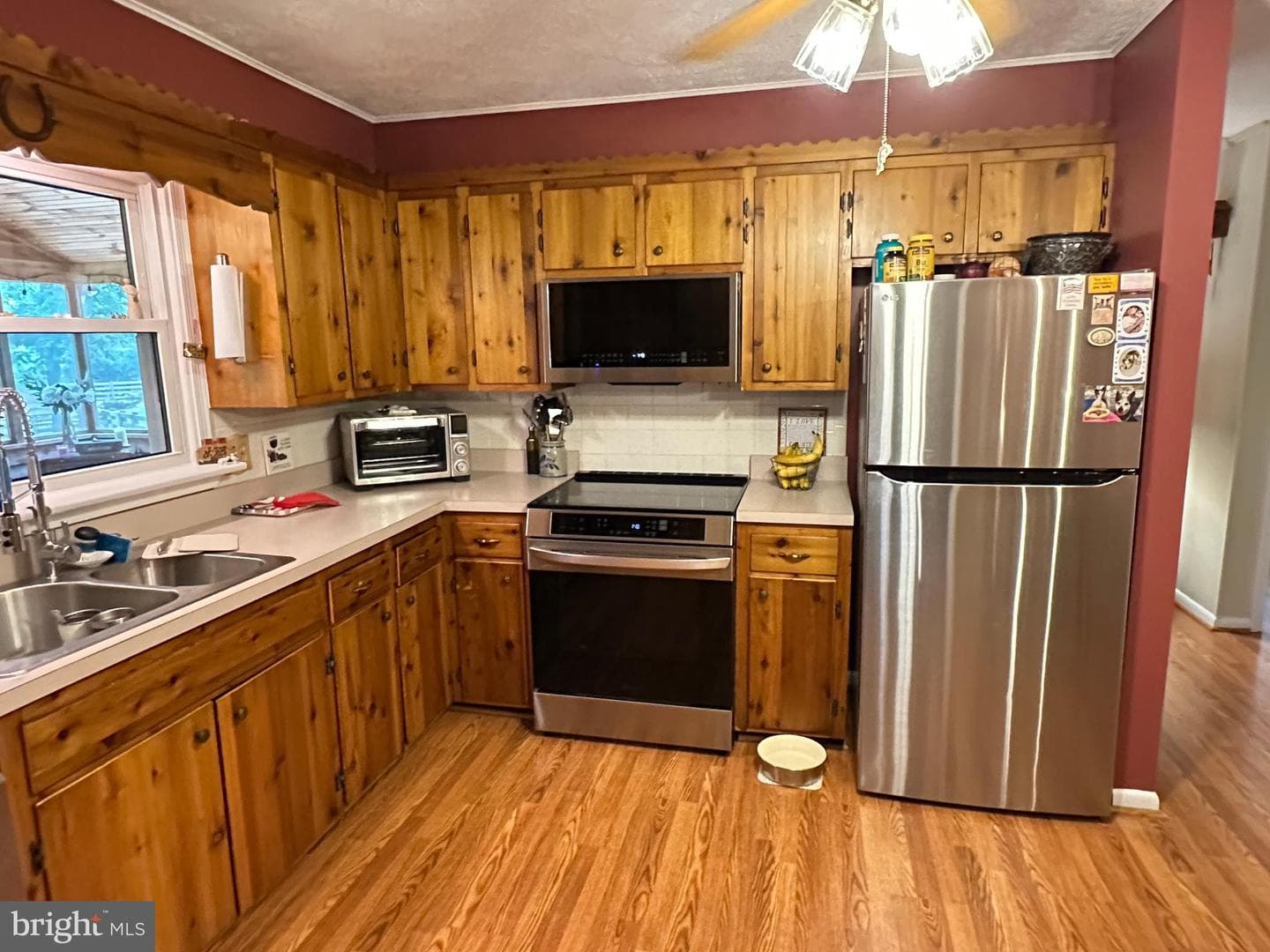 579 Circle View Road photo 32