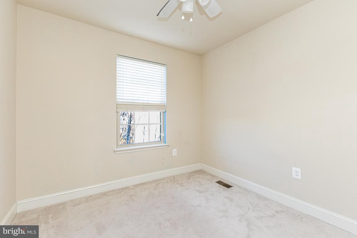 4511 Potomac Highlands Circle photo 23