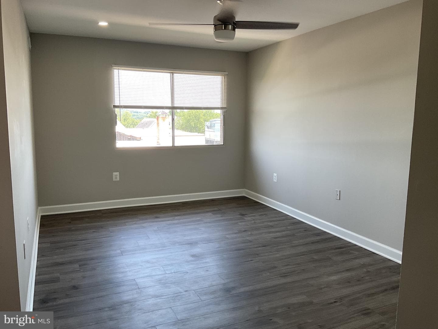 1602 Renate Dr # 303 photo 78