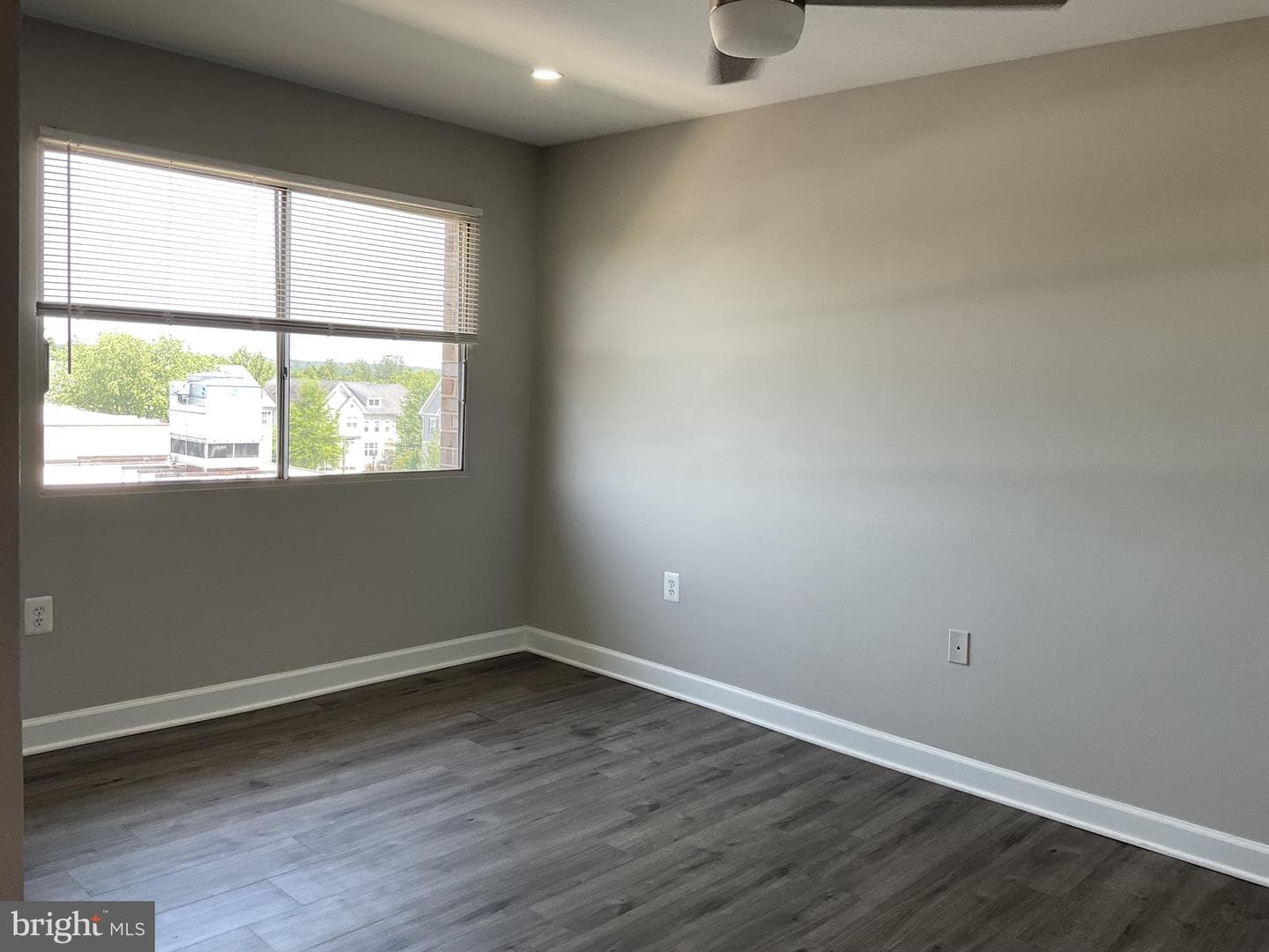 1602 Renate Dr # 303 photo 79