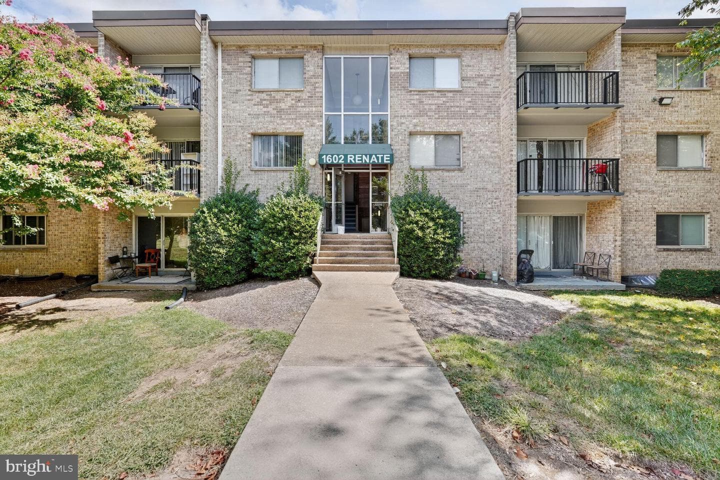 1602 Renate Drive #302