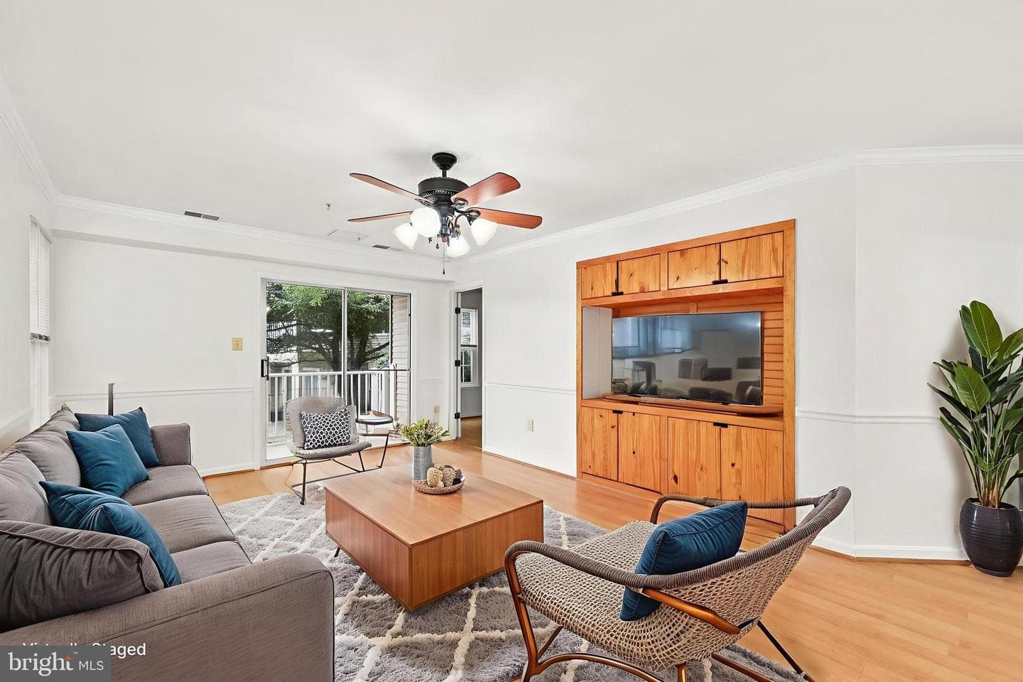 1037 Gardenview Loop #101 photo 6