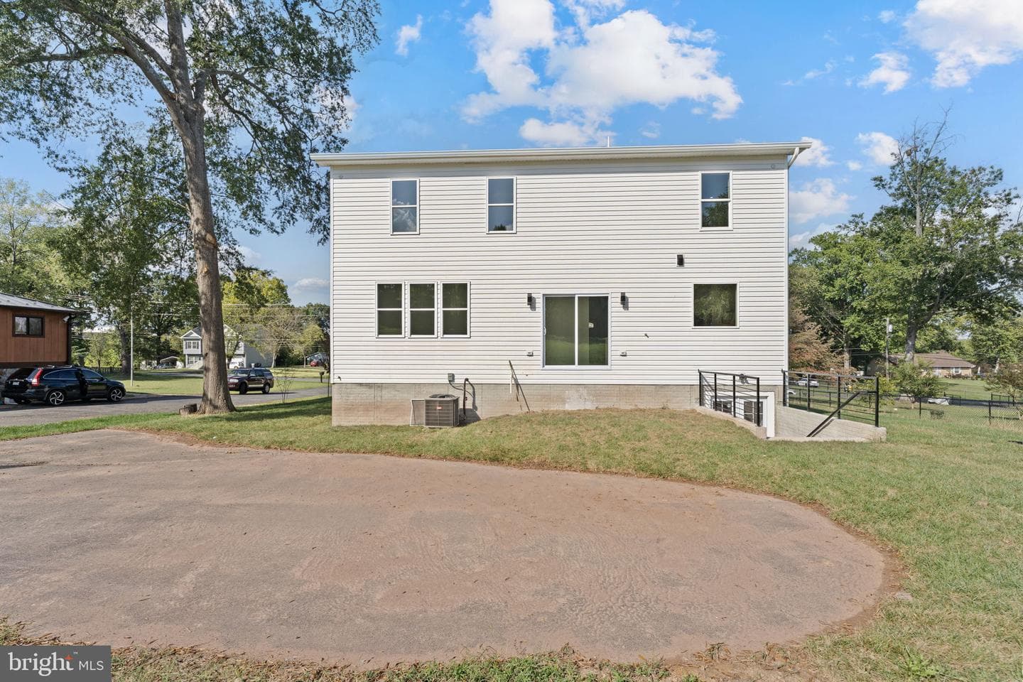 8111 Oak Street photo 53