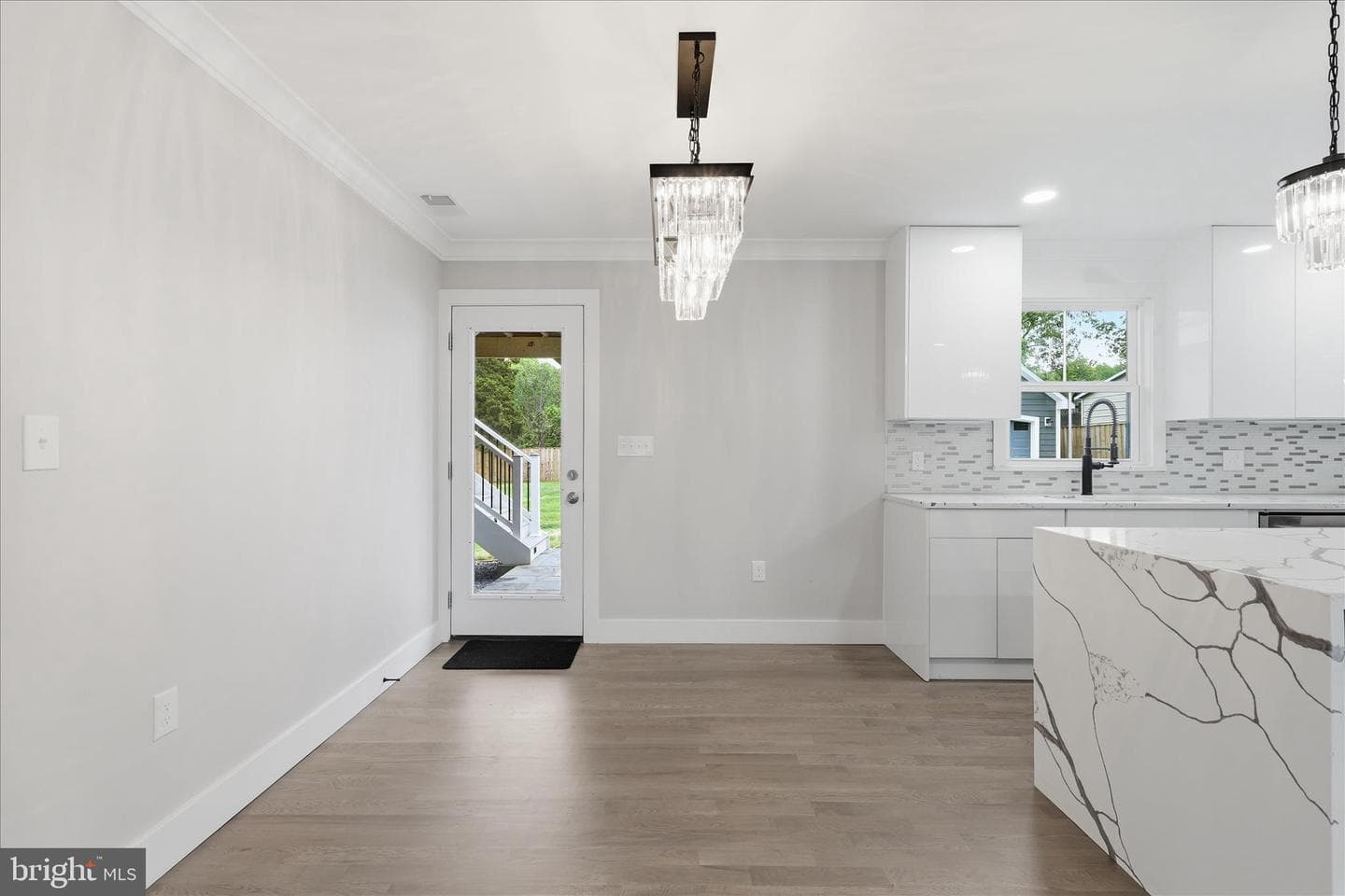 8323 Rolling Road photo 11
