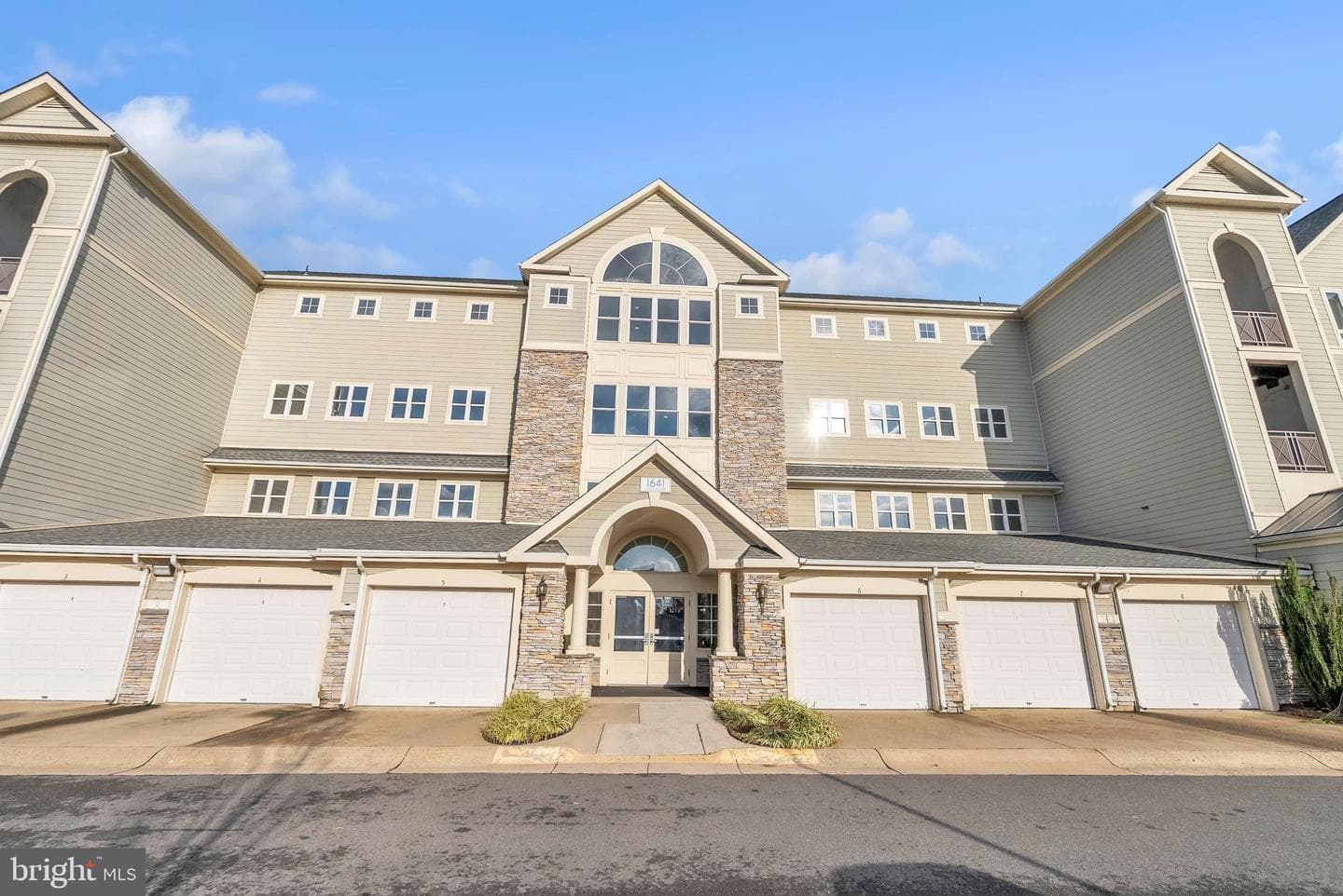 1641 Ladue Court #402 photo 40