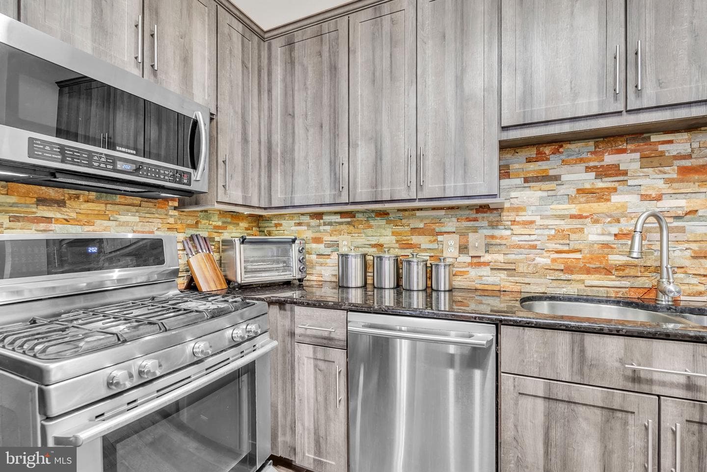 1641 Ladue Court #402 photo 8