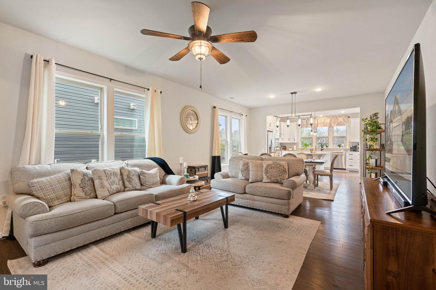 6425 Hibiscus Path Terrace photo 9