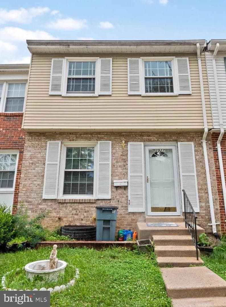 2927 Pheasant Lane