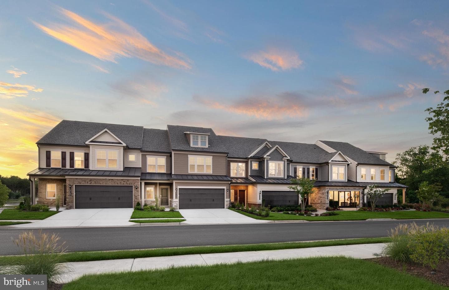5927 Sunstone Lane photo 2