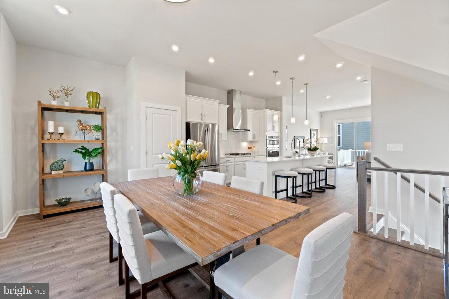 14143 Slate Street photo 2