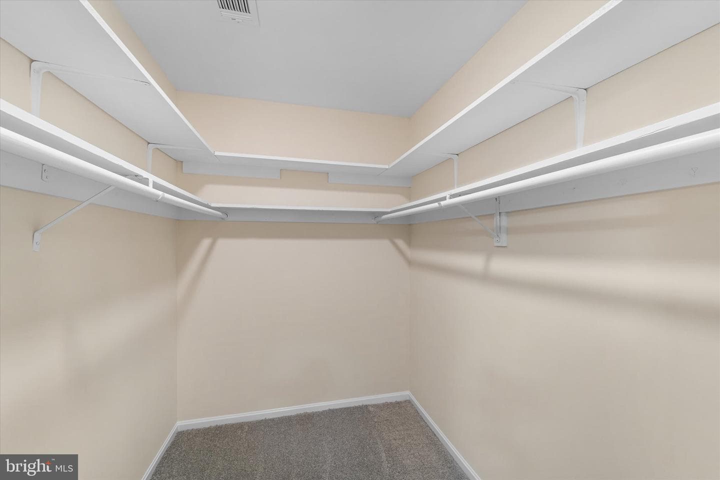 8016 Stillbrooke Road photo 25