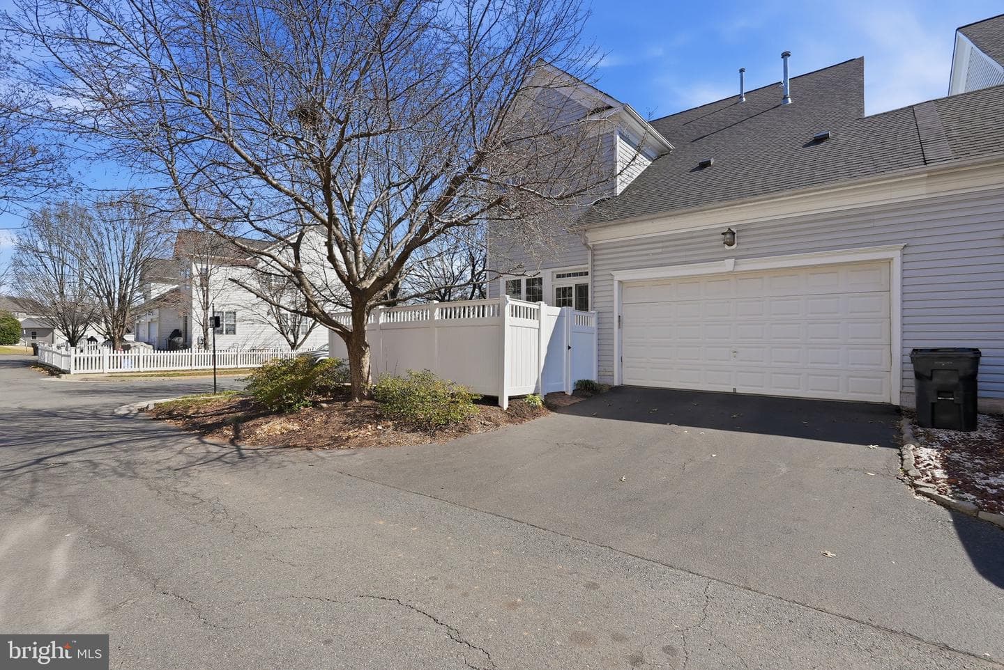 14272 Catbird Drive photo 2