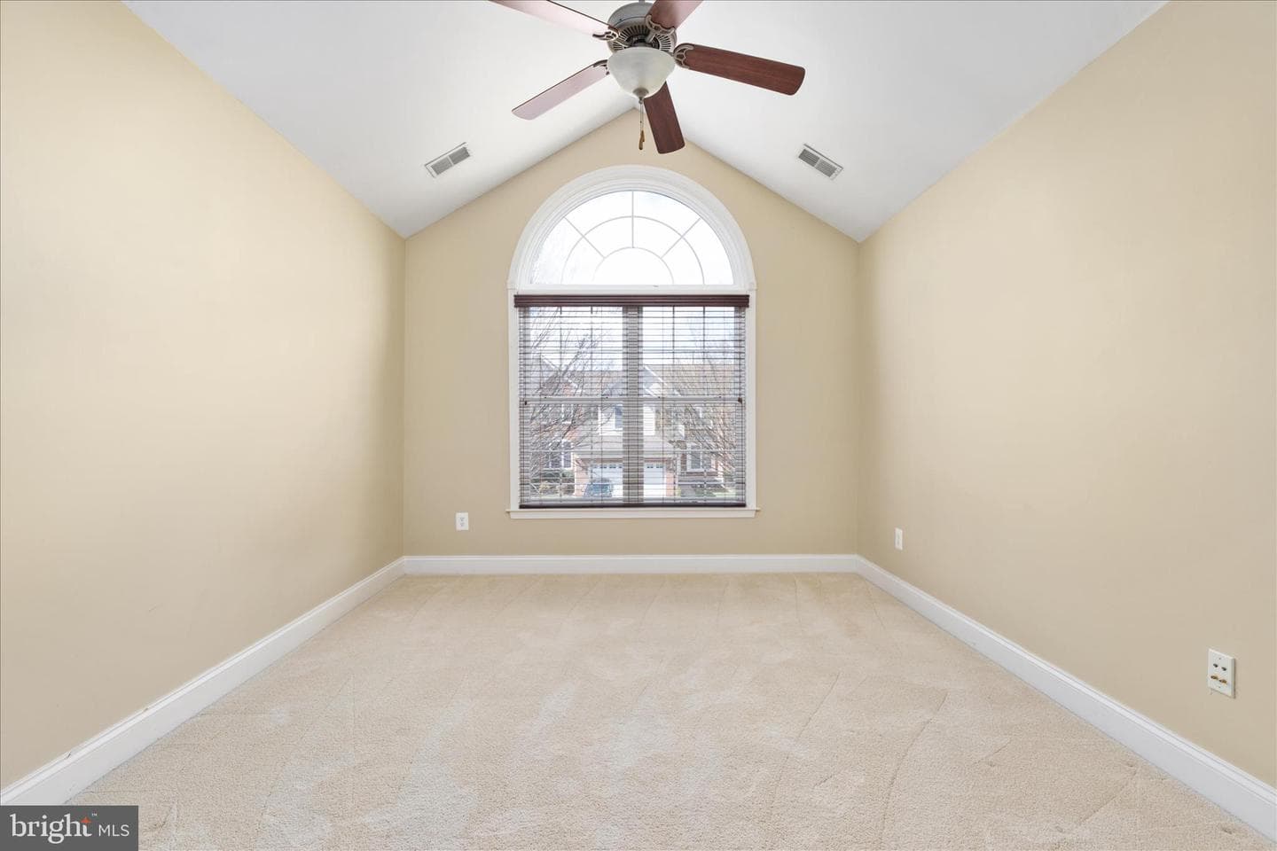 5711 Amelia Springs Circle photo 37