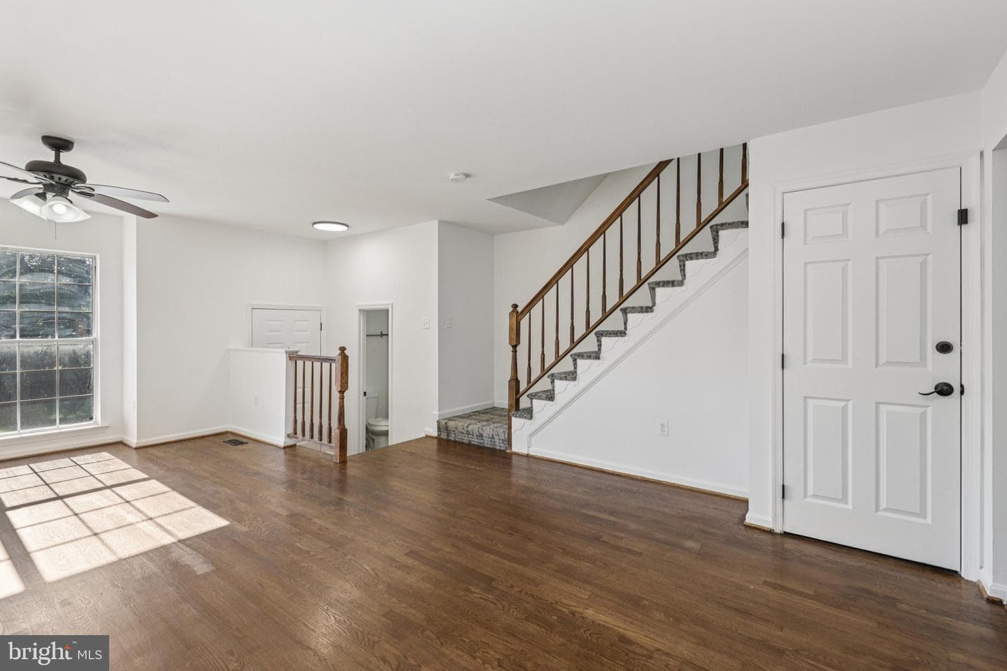 5154 Meeting Place photo 5