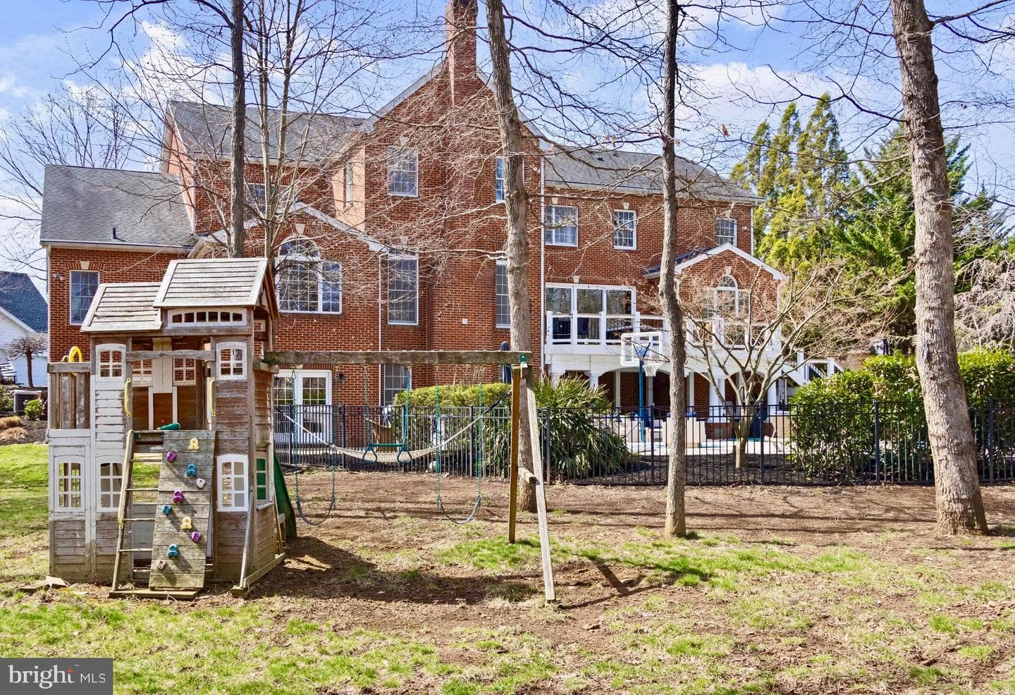 5801 Malvern Hill Court photo 4