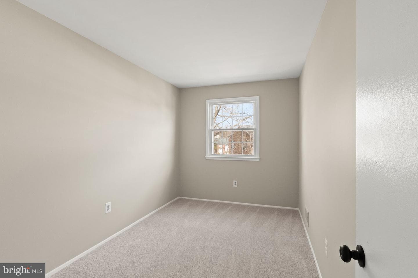 14623 Bakersfield Street photo 29