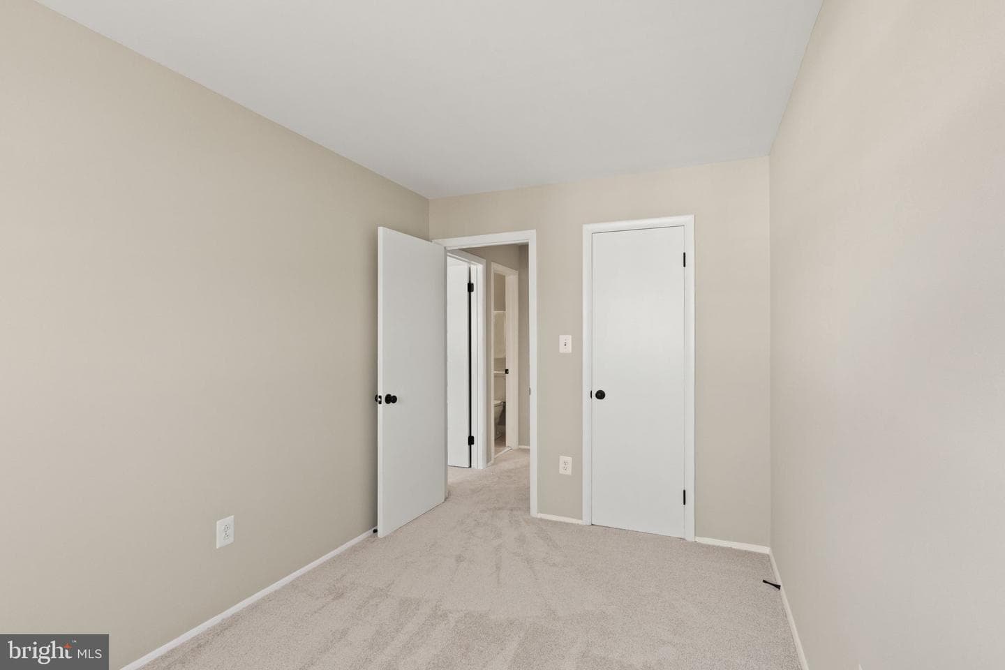 14623 Bakersfield Street photo 30