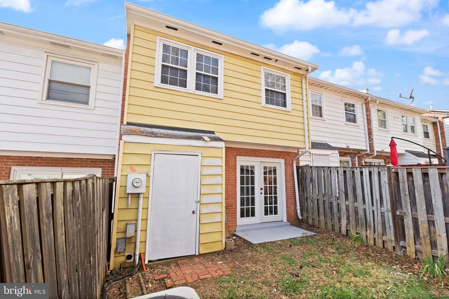 14623 Bakersfield Street photo 36