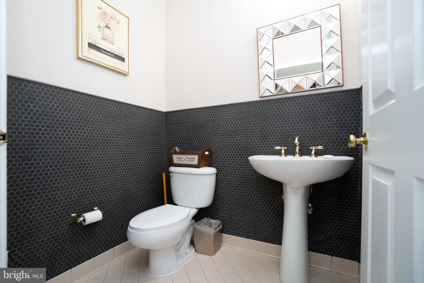 5603 Wheelwright Way photo 14
