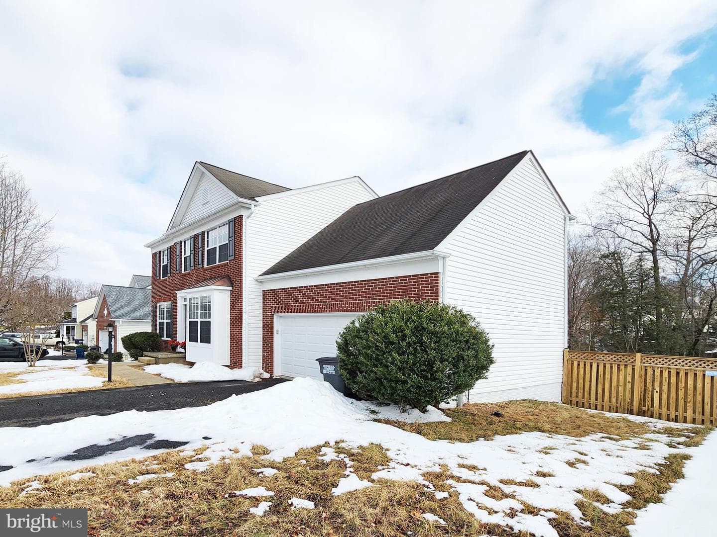 5871 Moonbeam Drive photo 4
