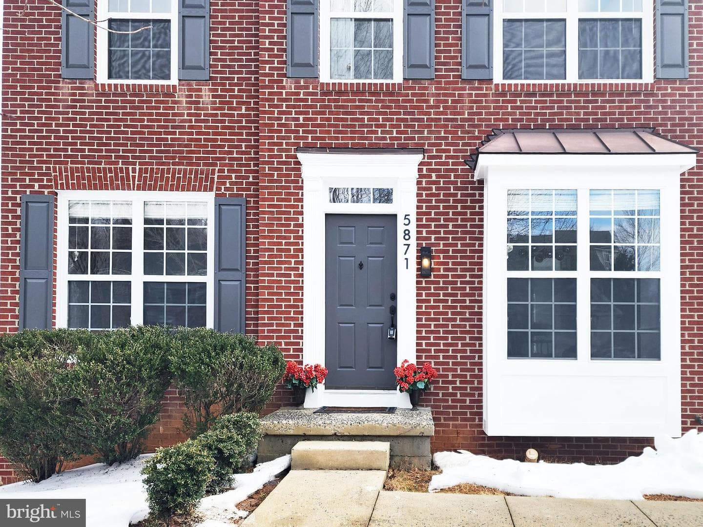 5871 Moonbeam Drive photo 5