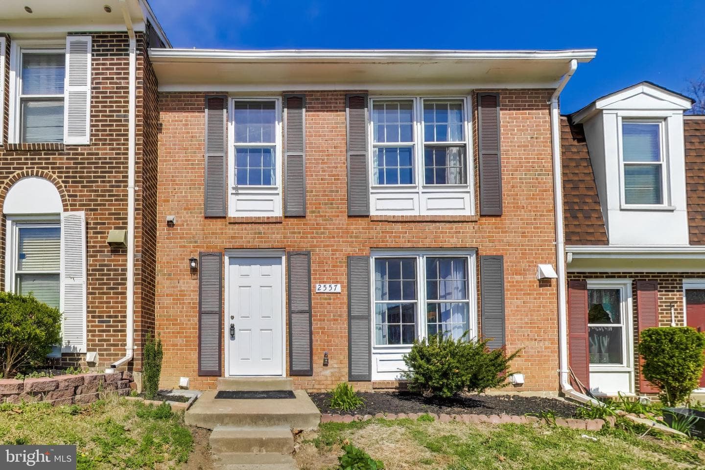 2557 Kingswood Court