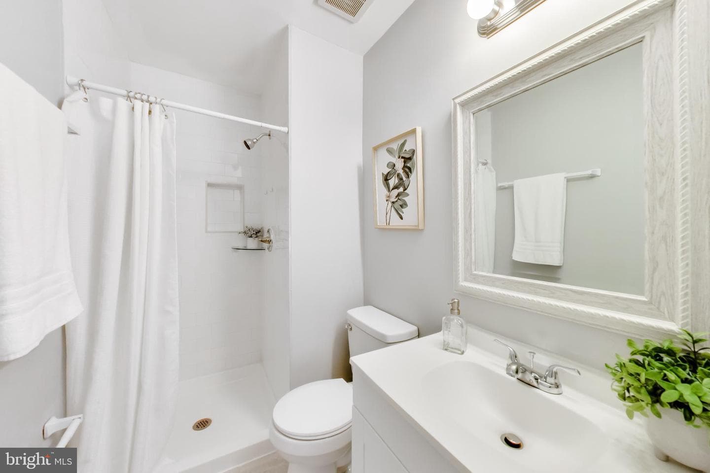 2557 Kingswood Court photo 15