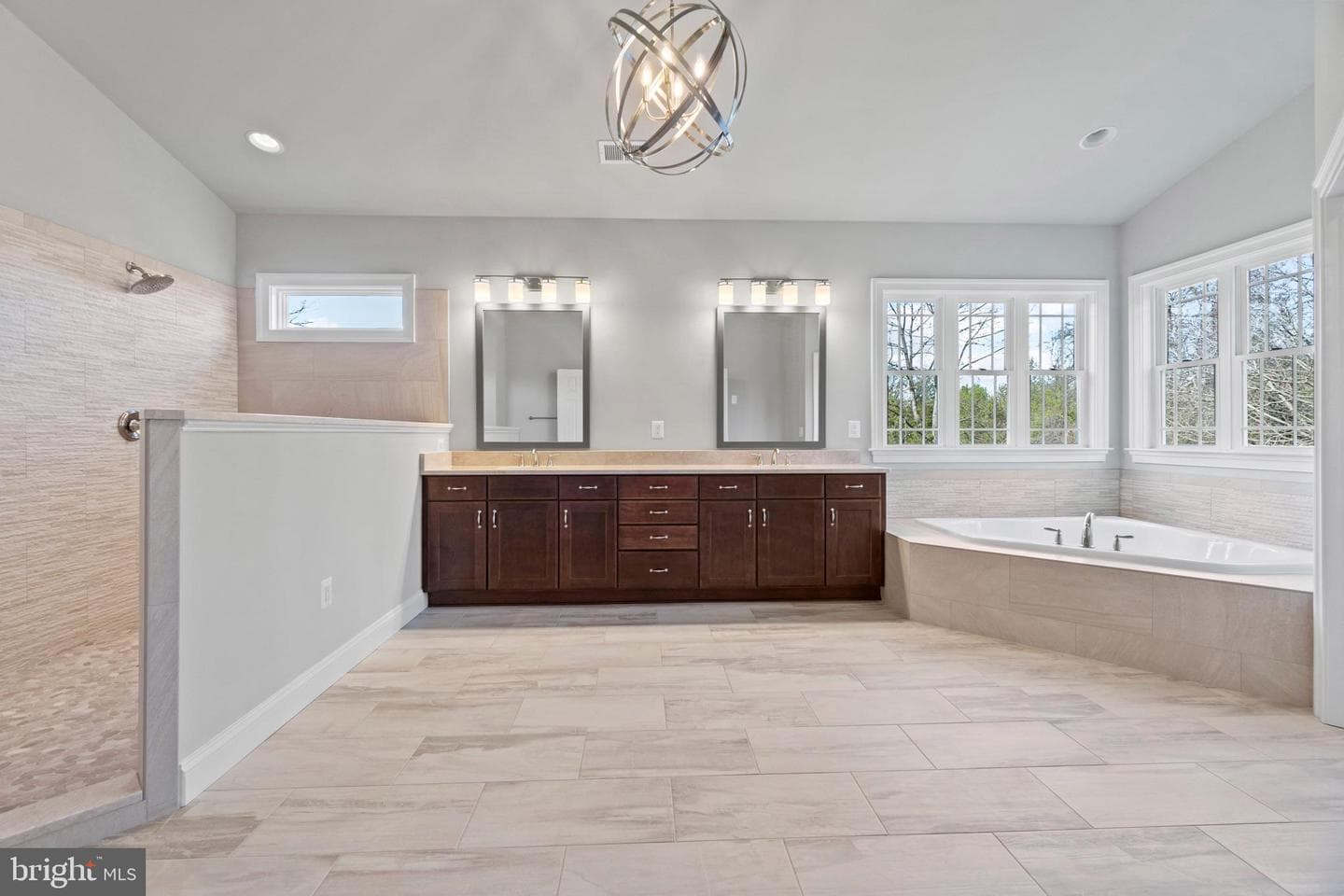 13725 Orlando Road photo 36
