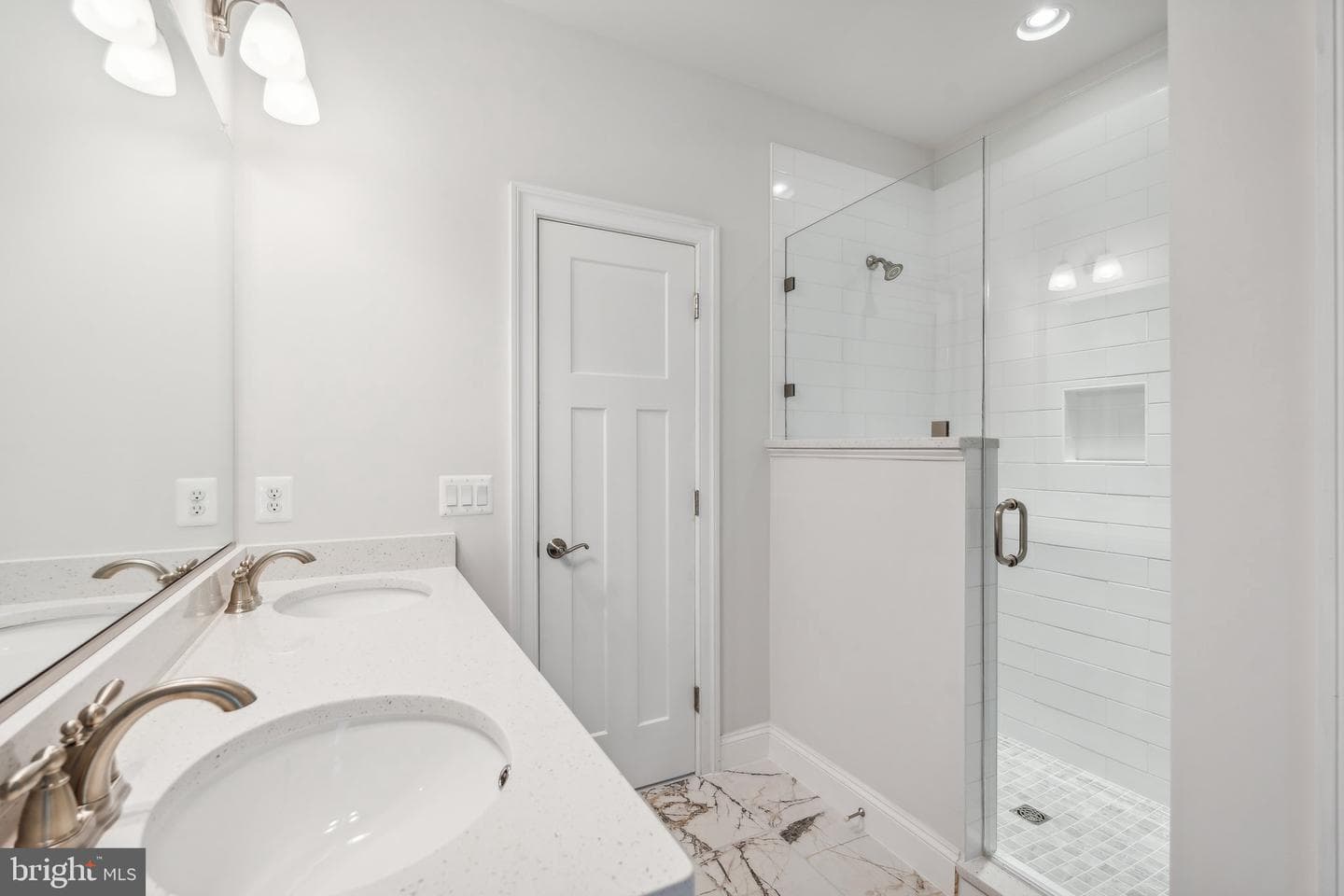 13749 Orlando Road photo 6