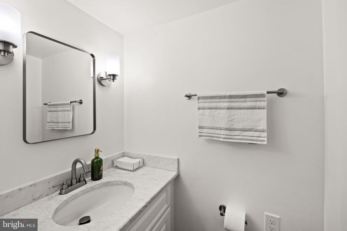 1417 Deerfield Lane photo 30