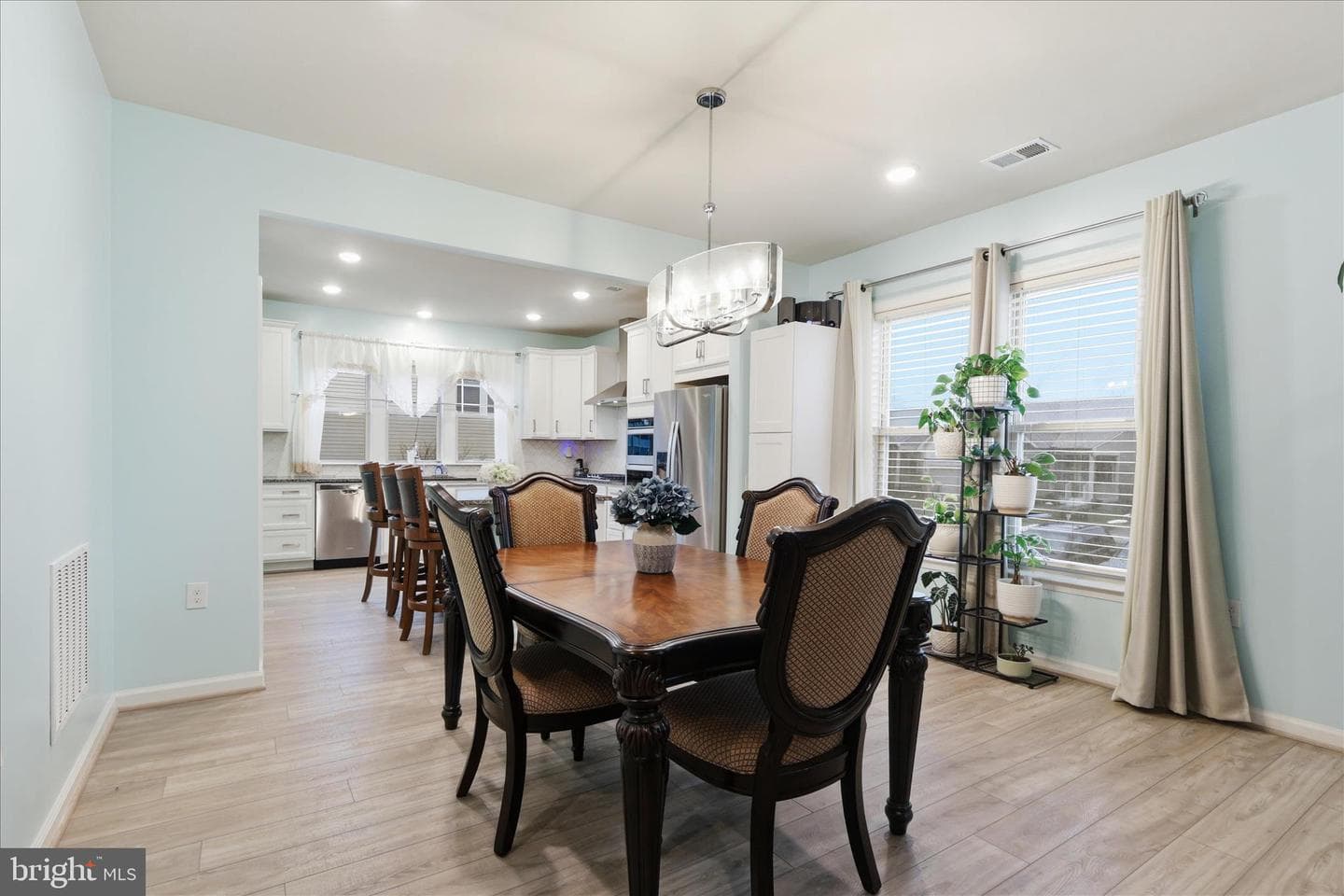 6594 Petunia Terrace photo 11