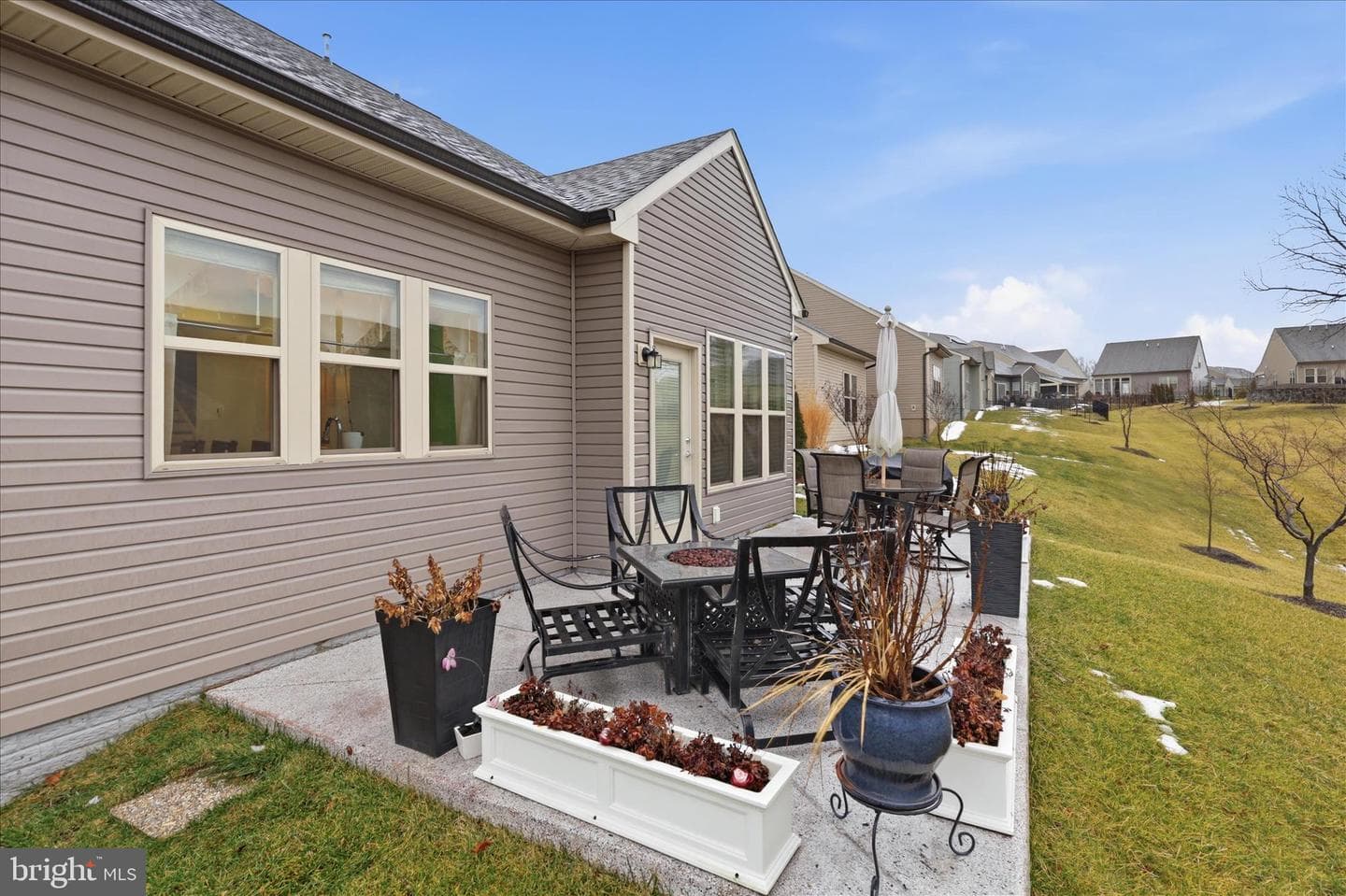 6594 Petunia Terrace photo 32