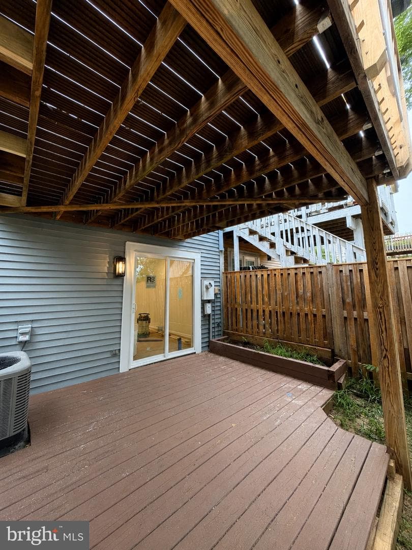 15387 Gatehouse Terrace photo 31