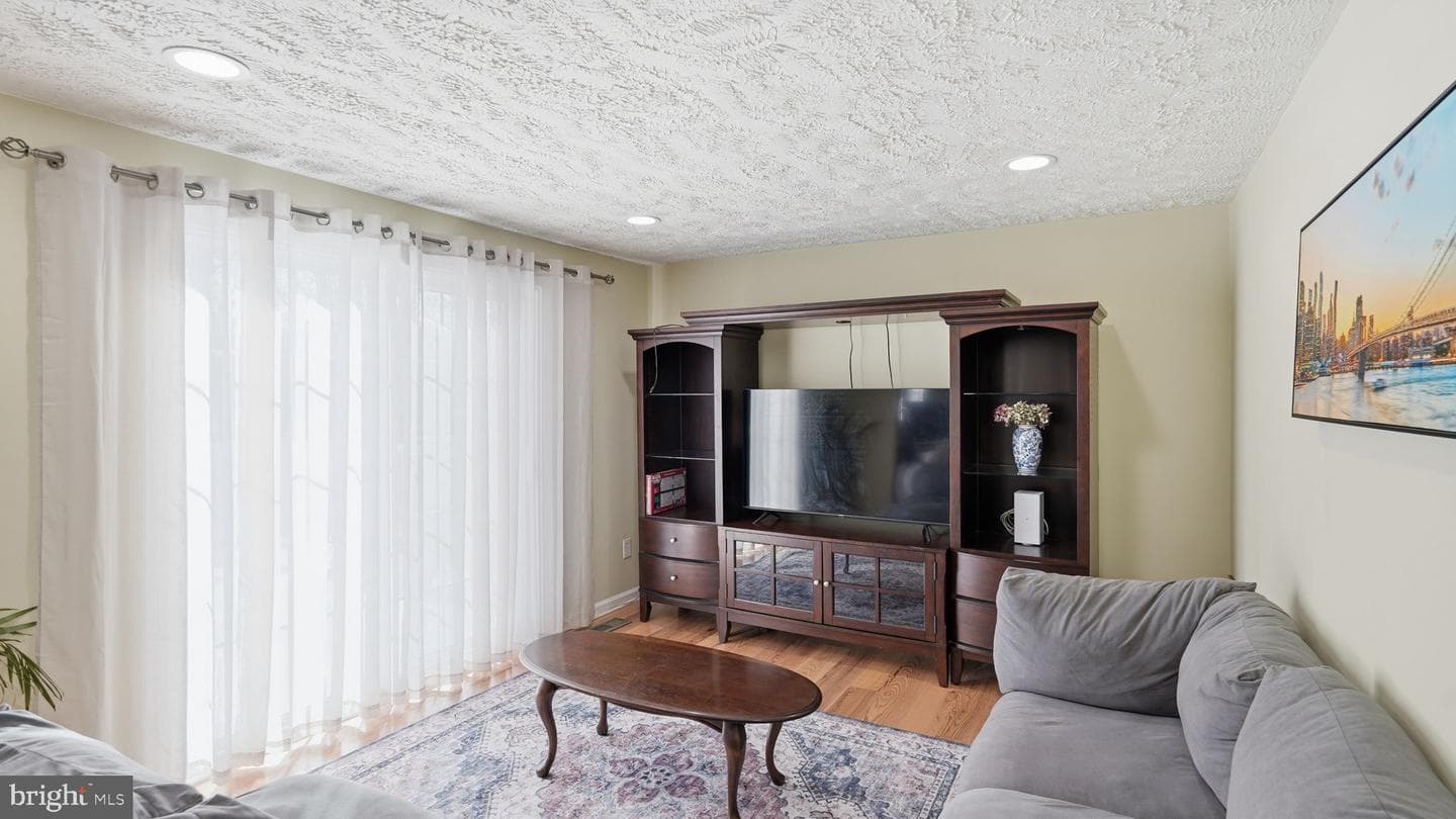 16041 Macedonia Drive photo 12