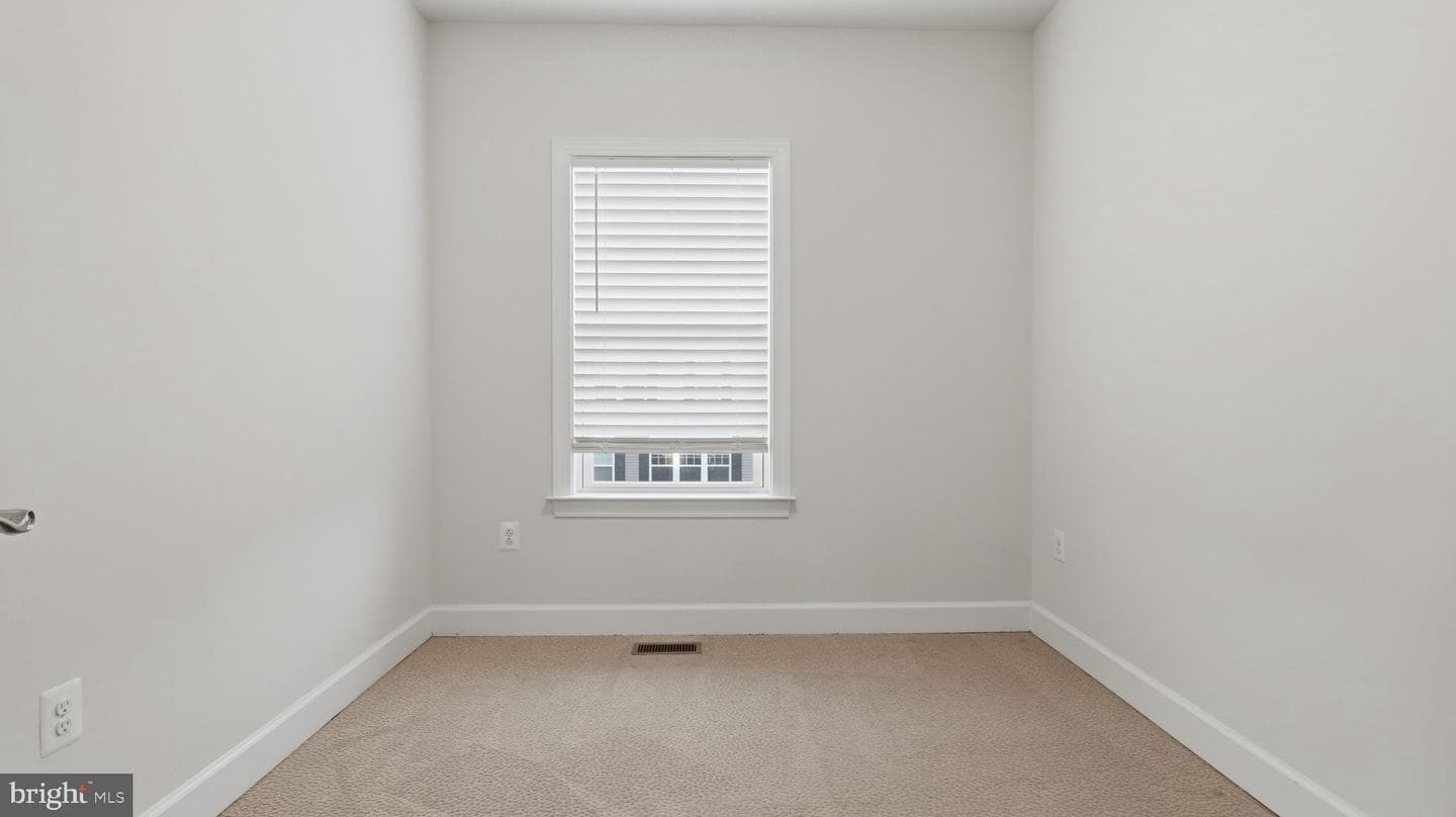 13806 Litespeed Way photo 11