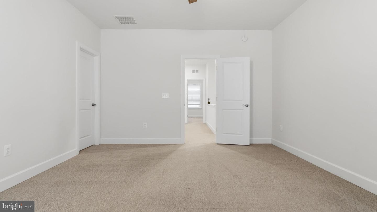 13806 Litespeed Way photo 9