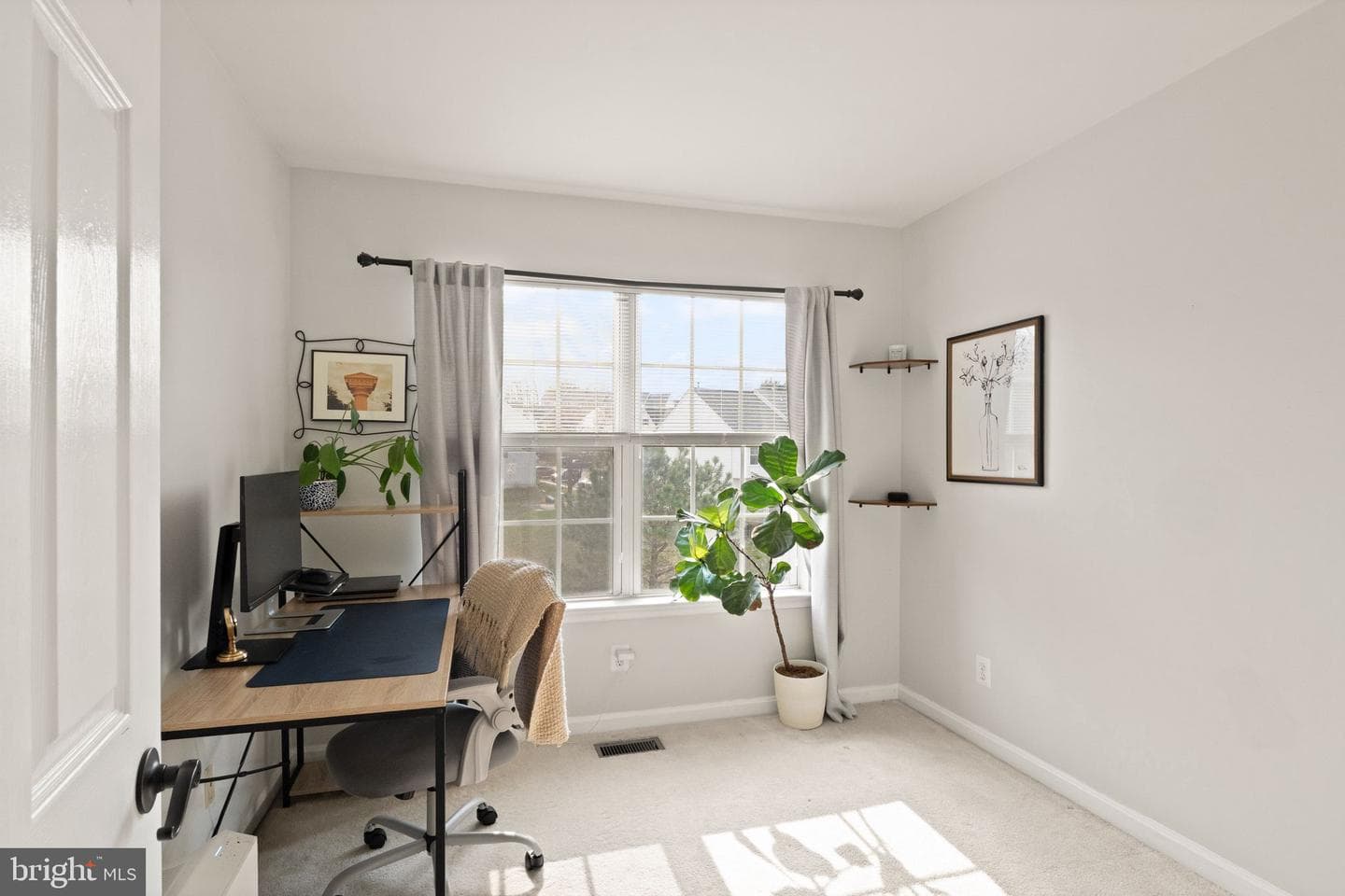 11521 Bertram Street photo 36