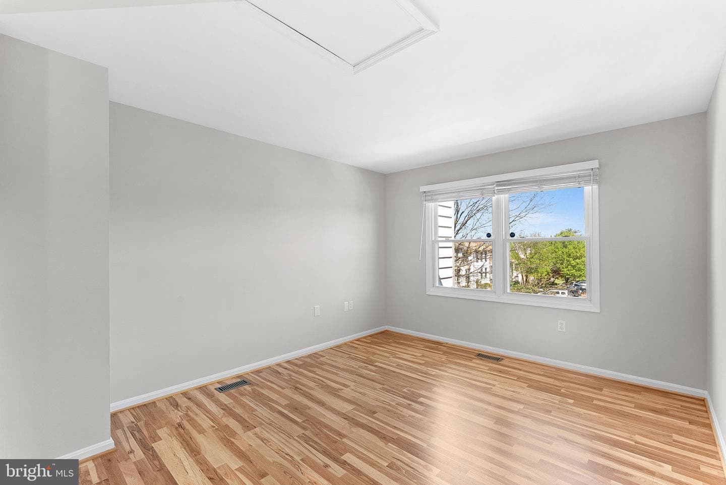 7442 Emerald Drive photo 36