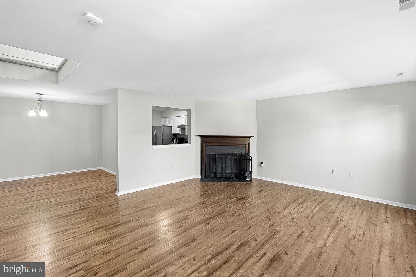 7442 Emerald Drive photo 8