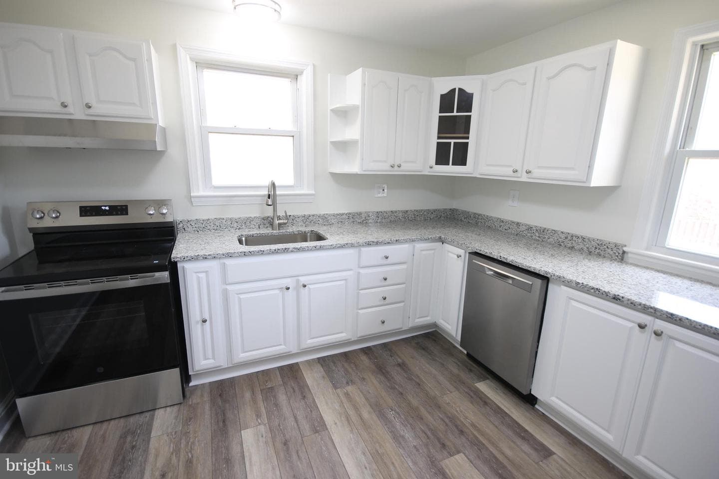 8405 Rugby Road photo 10