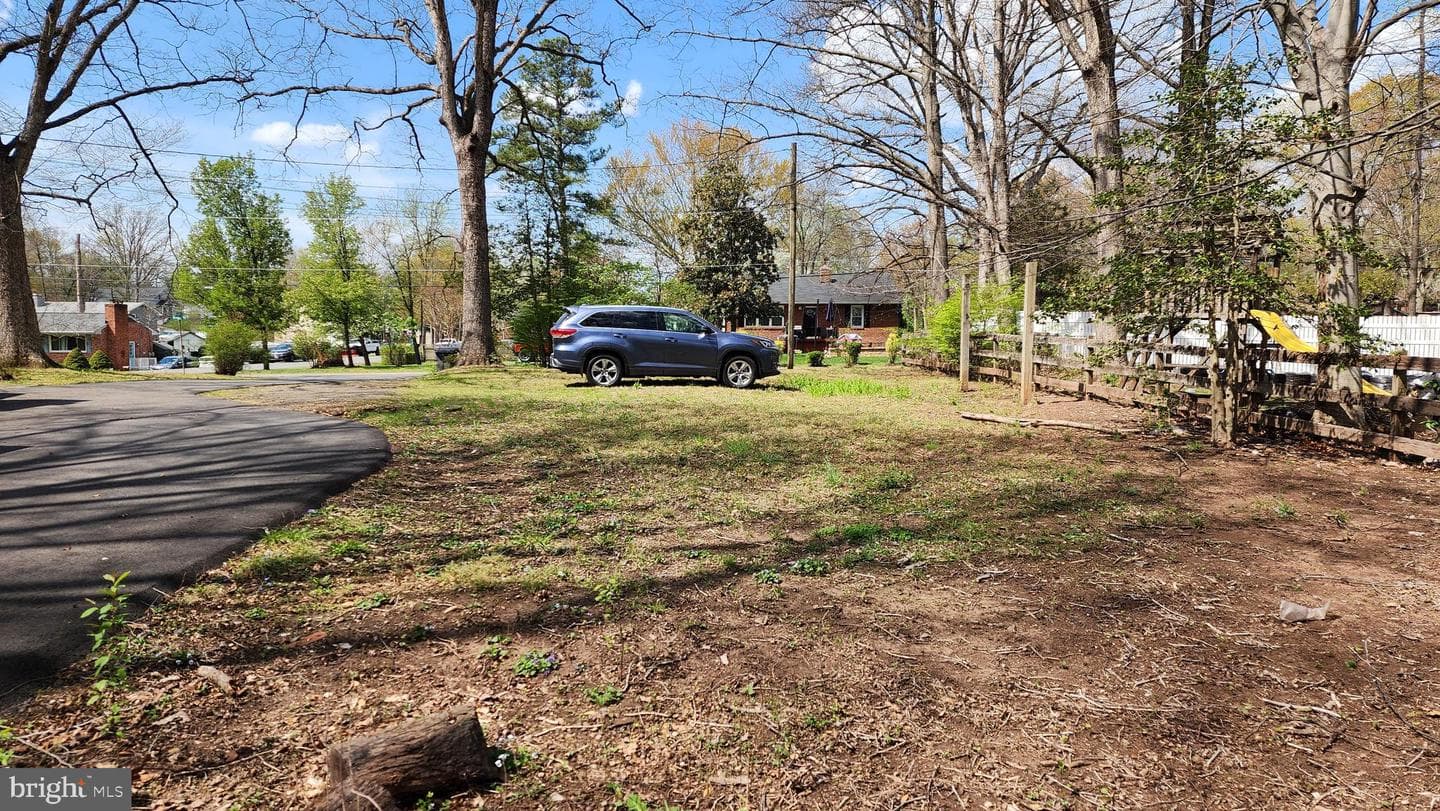 8405 Rugby Road photo 22