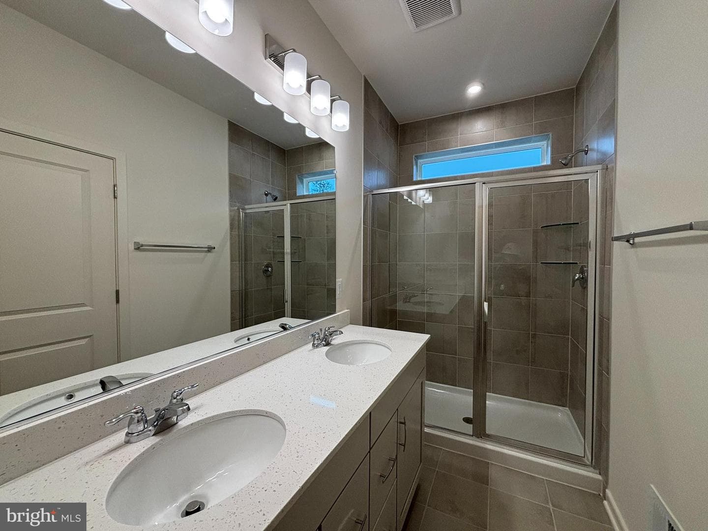 17966 Alicia Avenue photo 15