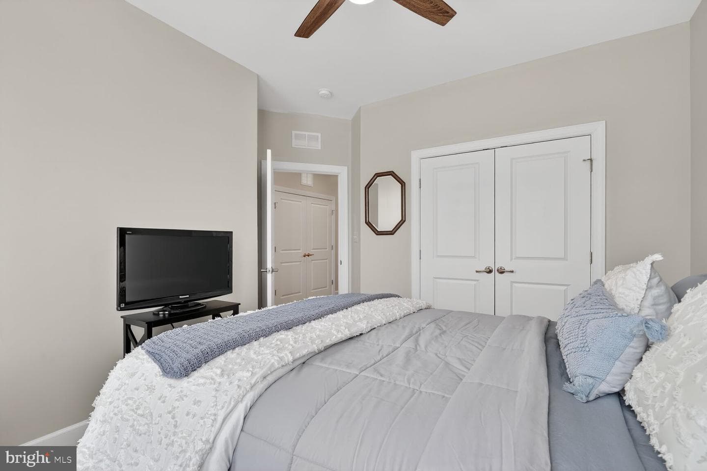 13890 Clear Lake Circle photo 34