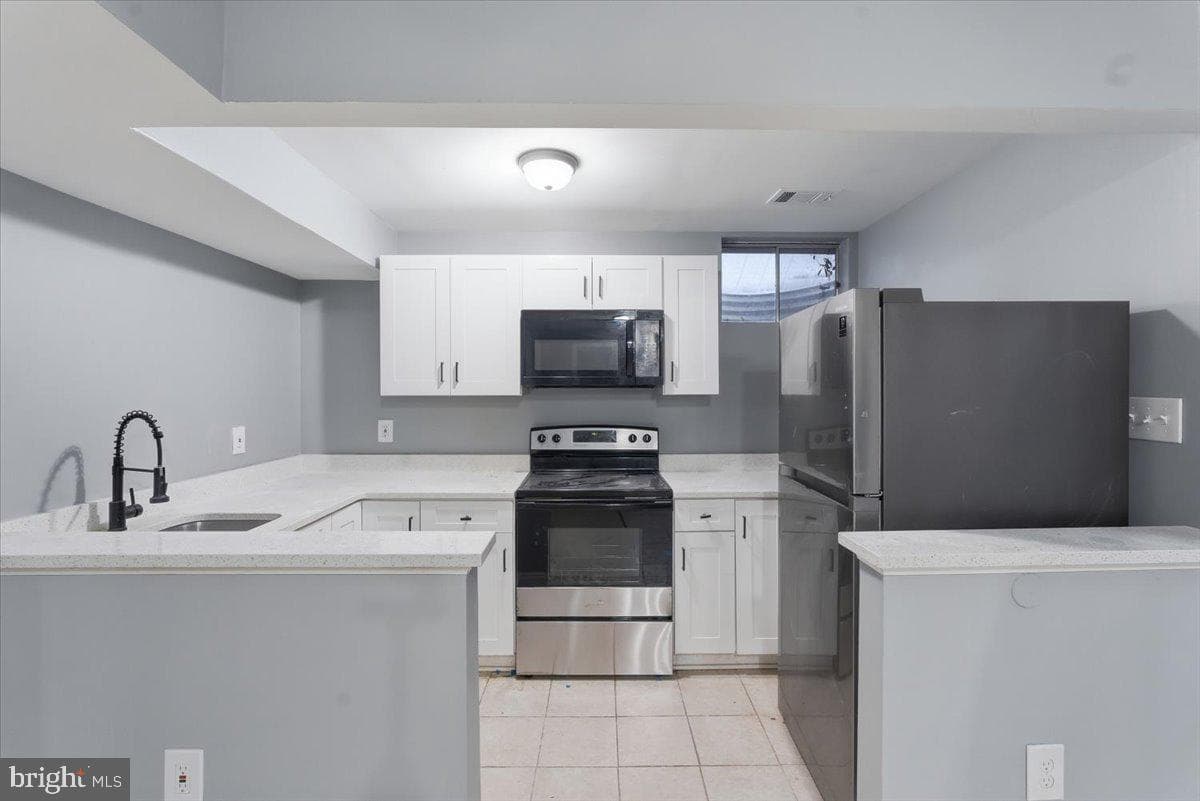 10415 Labrador Loop photo 54