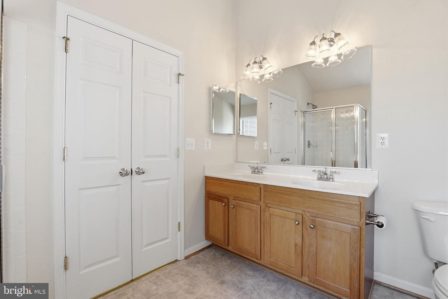 9814 Cheshire Ridge Circle photo 21