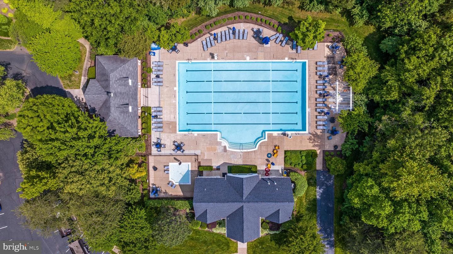 8107 Landfall Court photo 81