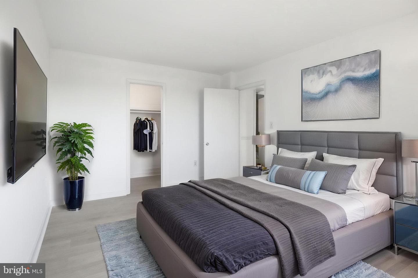 1604 Renate Drive #203 photo 4