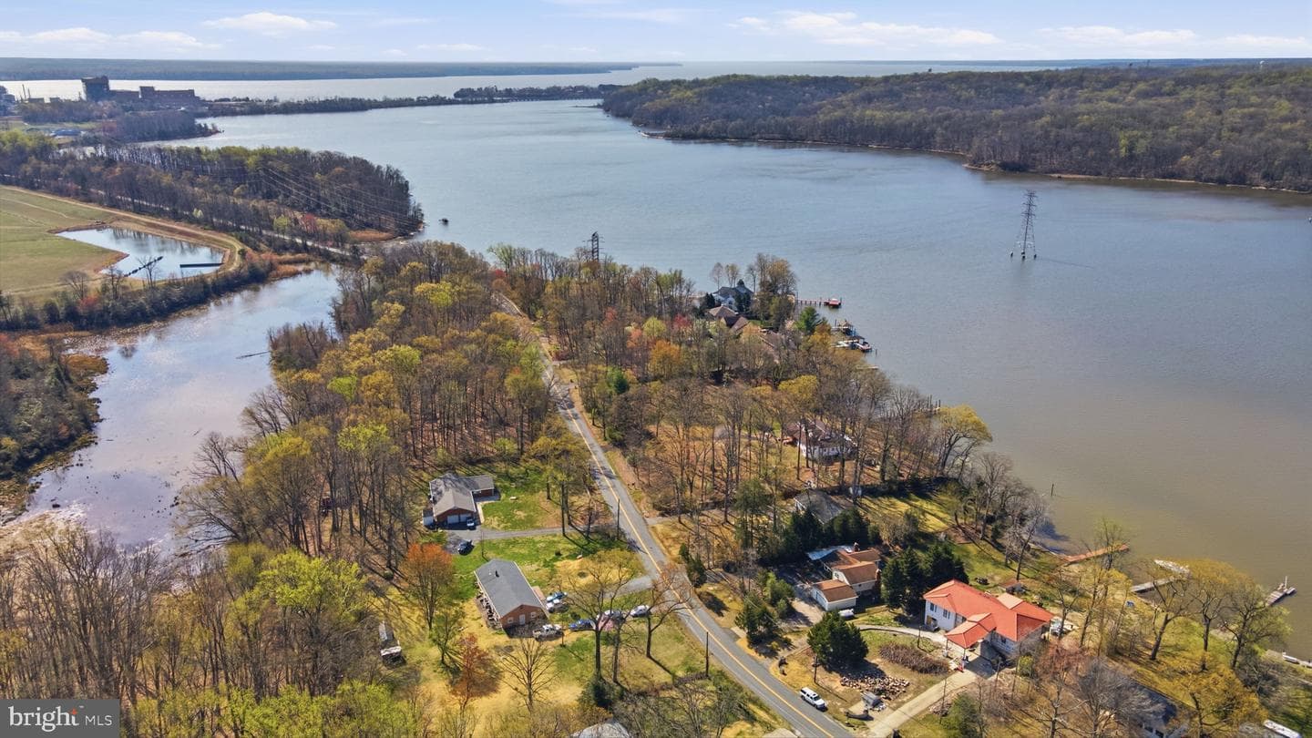 18330 Possum Point Road photo 9