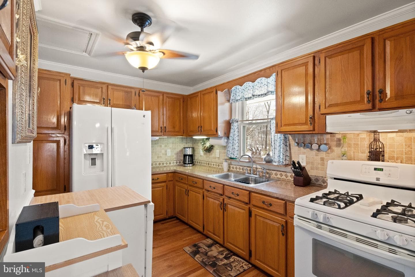 7411 Bull Run Road photo 10